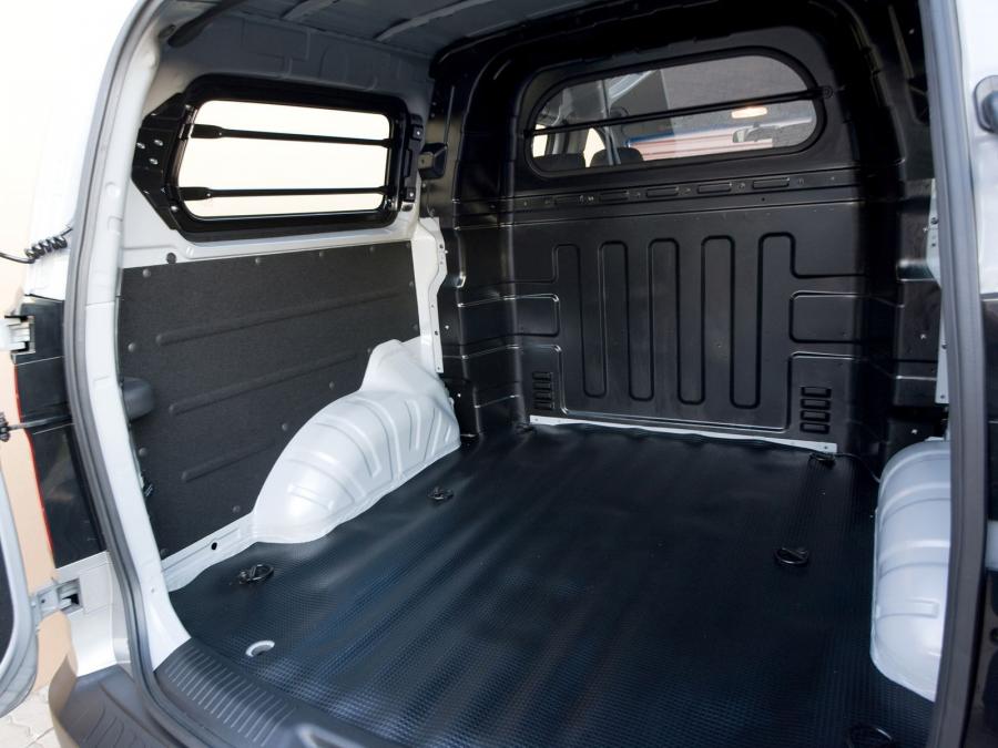  Hyundai H-1 Multicab 2012 года  (ZA) (фото 11 из 15)